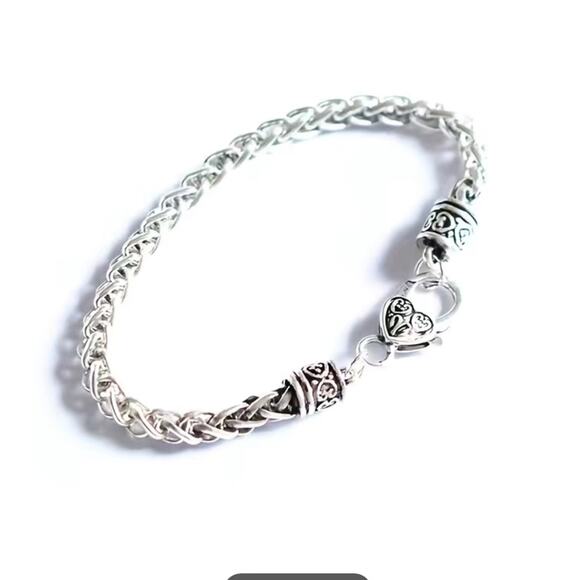 Heart Stainless Steel Braided Chain Bracelet 7.87 in - Picture 3 of 4